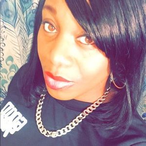 Meet your Posher, Cecelia